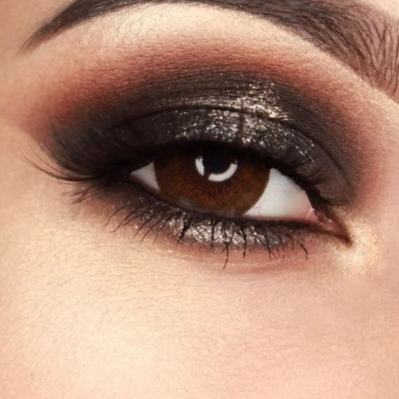 DOSE OF COLORS Block Party Single Eyeshadow in Slinky (dark gray/silver) $20 - Picture 7 of 9